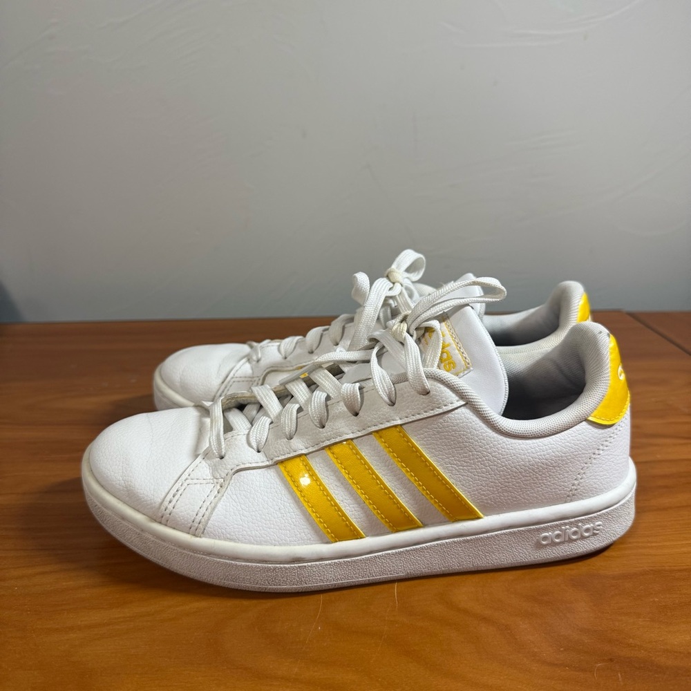 Adidas Grand Court Sneaker White Yellow Stripe‎ Superstar Casual EE9687 Womens 8